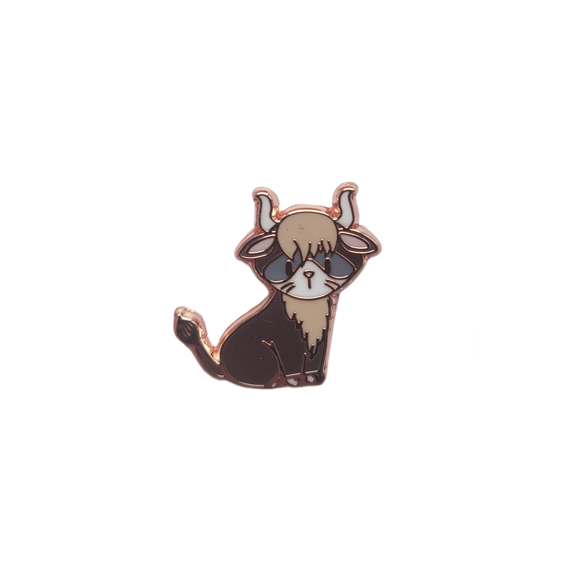 Kitty in Highland Cow Costume Pin
