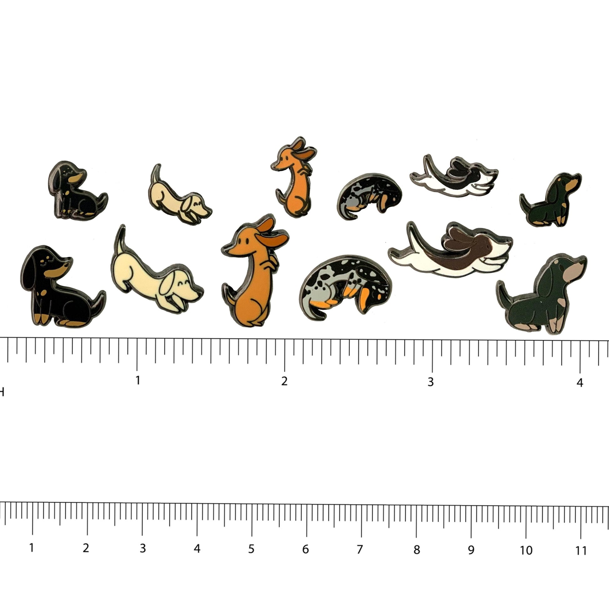 Dachshund Pin, Black & Tan, Sitting Looking Up